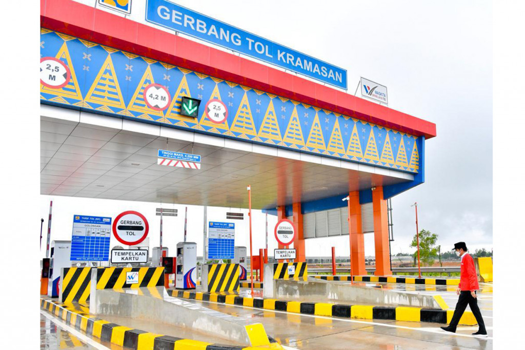 Jalan Tol Kayu Agung-Palembang merupakan tahap I dari proyek pengerjaan Trans Sumatra bagian selatan yang memiliki panjang 111,7 kilometer. Tol Kayu Agung- Palembang dikerjakan PT Waskita Sriwijaya Tol sejak 1 Juni 2016.