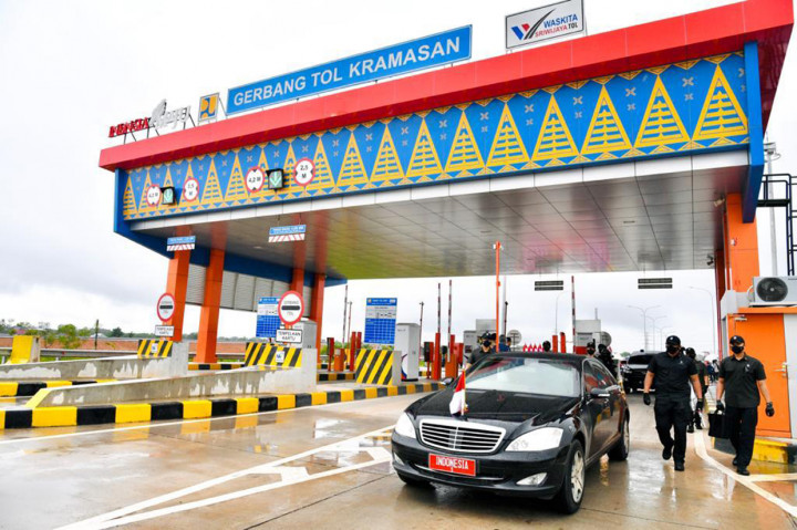 Setelah acara peresmian, Kepala Negara diagendakan untuk langsung meninjau tol tersebut. Peninjauan rencananya dilakukan sepanjang 9 kilometer di mana Presiden juga akan menyempatkan meninjau keunikan Jembatan Ogan di KM 364.