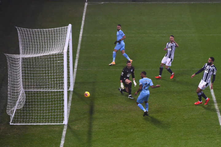 Gol kelima City lahir pada menit ke-57 ketika Sterling menyontek bola umpan silang Mahrez di muka gawang. West Brom tak berkutik memberi perlawanan berarti dan skor kemenangan 5-0 bagi City bertahan hingga peluit tanda laga usai terdengar.