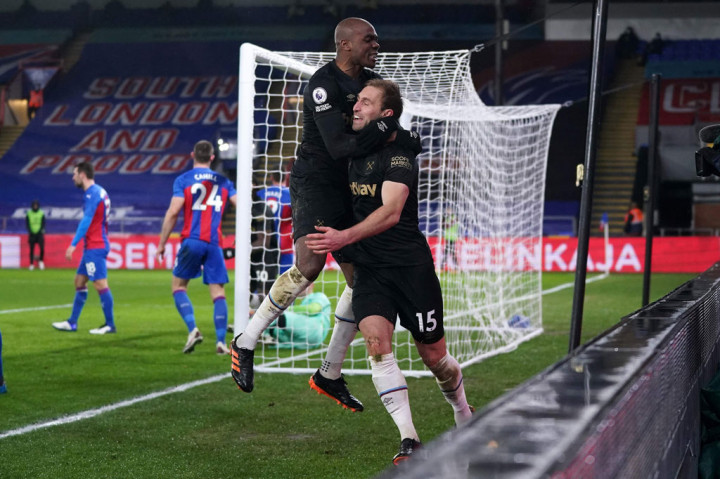 Kerja keras West Ham akhirnya membuahkan hasil ketika sepak pojok Jarrod Bowen mampu disambut dengan sundulan terarah oleh Craig Dawson untuk mengubah kedudukan menjadi 3-1 pada menit ke-65.