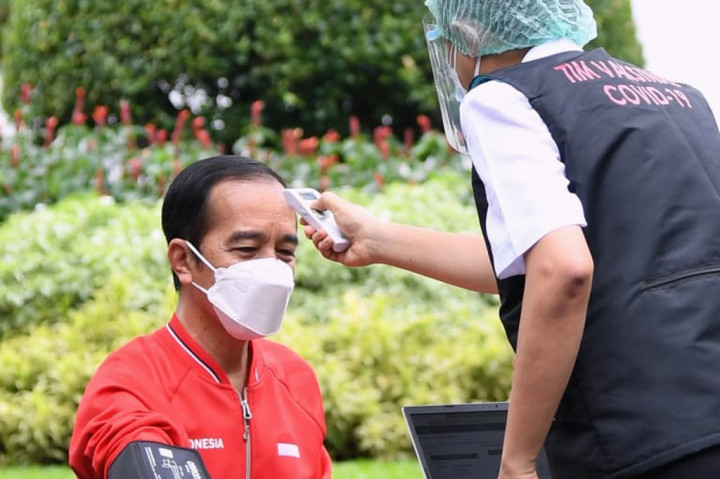Seperti pelaksanaan vaksinasi pertama pada 13 Januari 2021, Jokowi harus melewati tahapan pemeriksaan lebih dulu sebelum diputuskan apakah dapat memperoleh vaksinasi kedua.