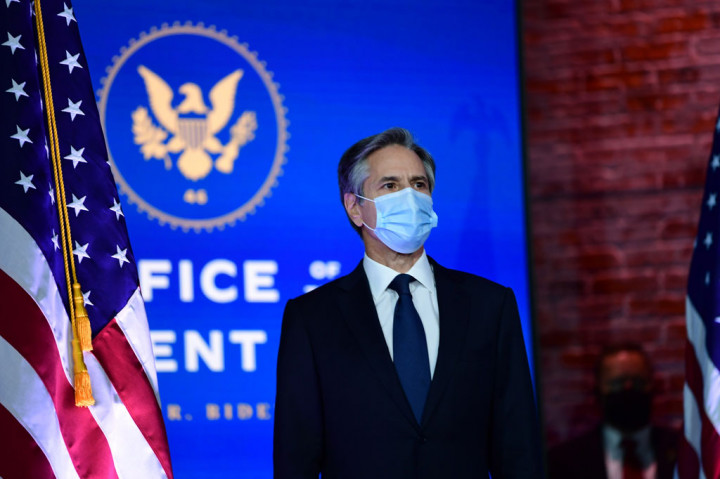 Blinken menyebut dirinya akan berupaya merevitalisasi diplomasi Amerika yang rusak serta membangun garda persatuan untuk menghadapi tantangan dari Rusia, Tiongkok, dan Iran. 