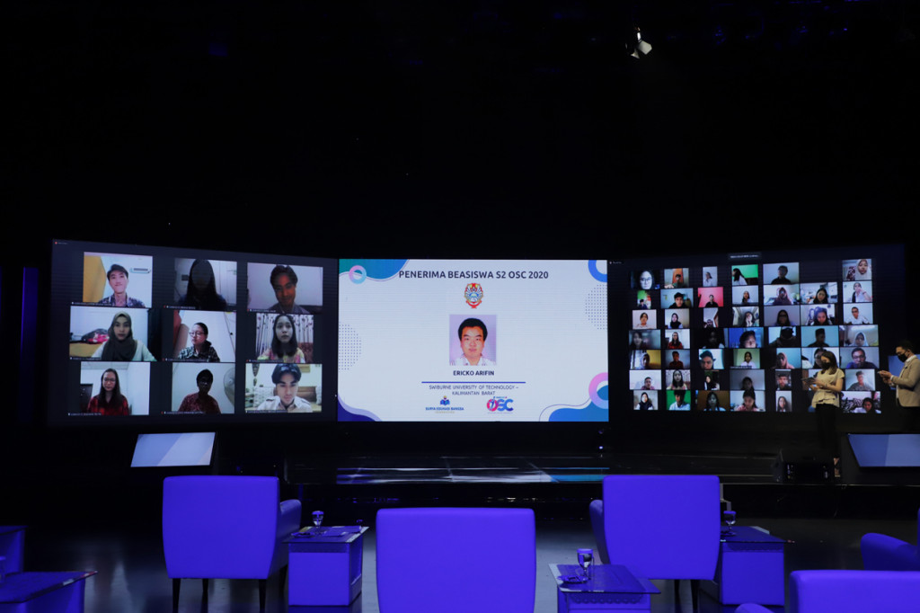 Rangkaian program beasiswa OSC Medcom.id 2020 telah memasuki puncak acara. Hari ini, Jumat, 29 Januari 2021, sebanyak 440 penerima beasiswa baik S1 maupun S2 diumumkan.