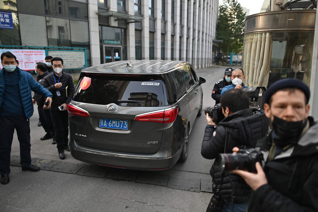 Tim tersebut mulai bekerja pada Kamis, 28 Januari 2021, setelah menjalani masa karantina yang diwajibkan pemerintah setempat. Mereka berencana mengunjungi laboratorium, pasar, dan RS selama dua minggu tersisa di Wuhan, tempat virus korona pertama kali diidentifikasi pada akhir 2019.