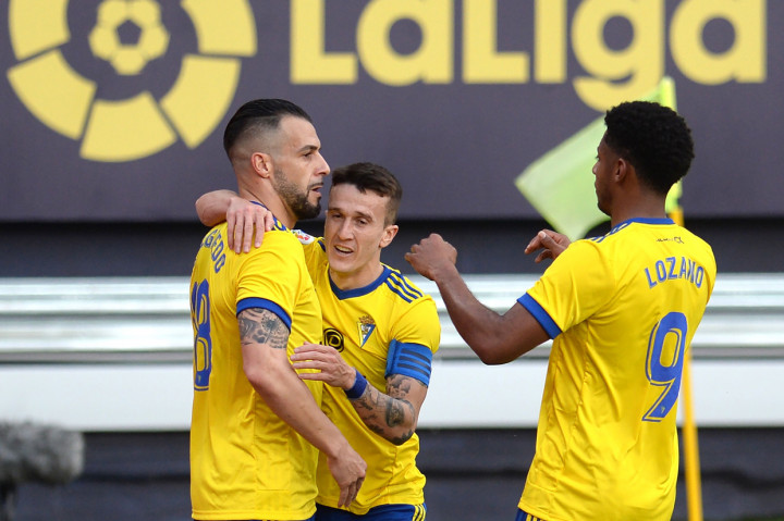 Cadiz memperkecil ketinggalan pada menit ke-71 lewat gol kedua Negredo.