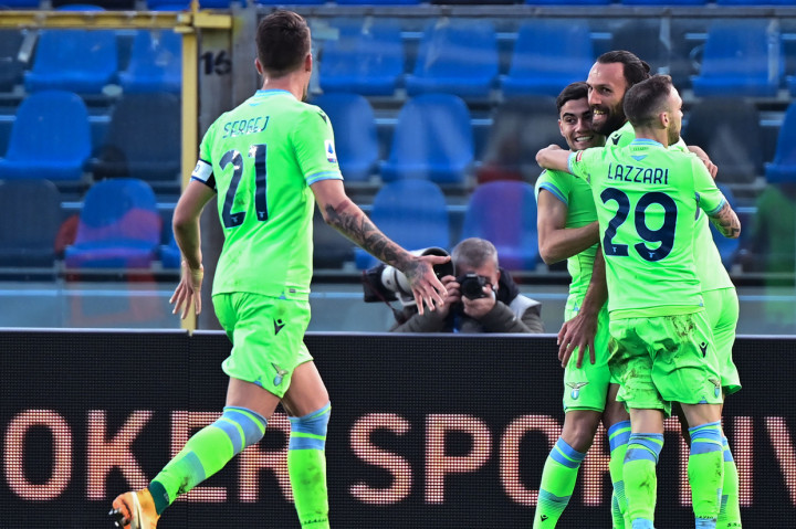 Vedat Muriqi melakukan selebrasi usai mencetak gol ke gawang Atalanta.