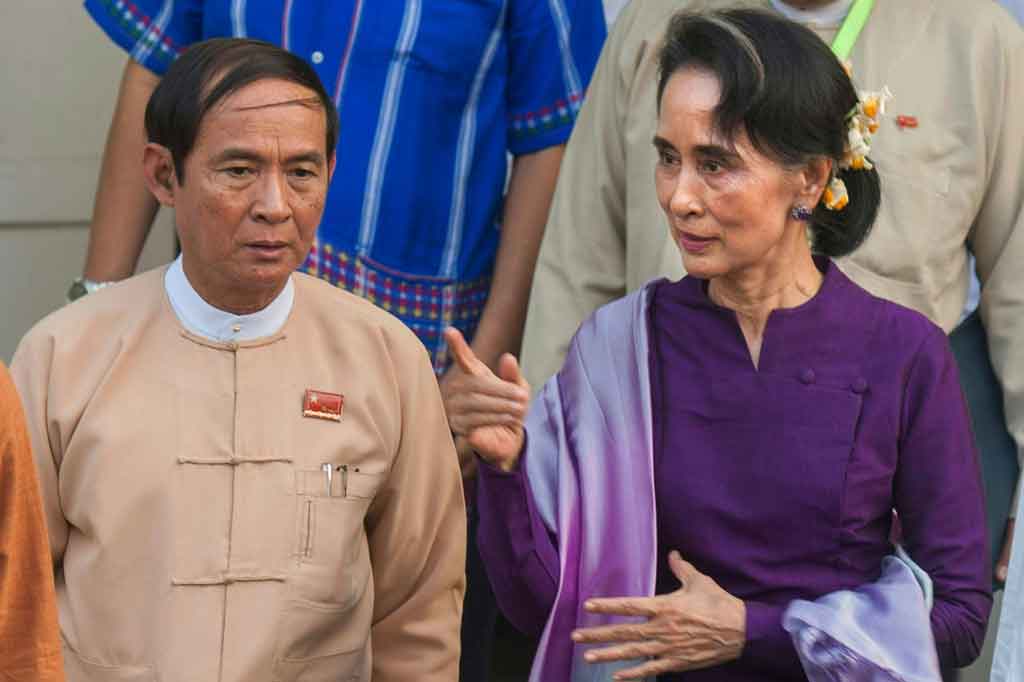 Militer Myanmar telah menahan pemimpin de facto negara itu Aung San Suu Kyi dan Presiden Win Myint pada Senin, 1 Februari 2021 dini hari waktu setempat. Penahanan tersebut diduga kuat merupakan kudeta militer.