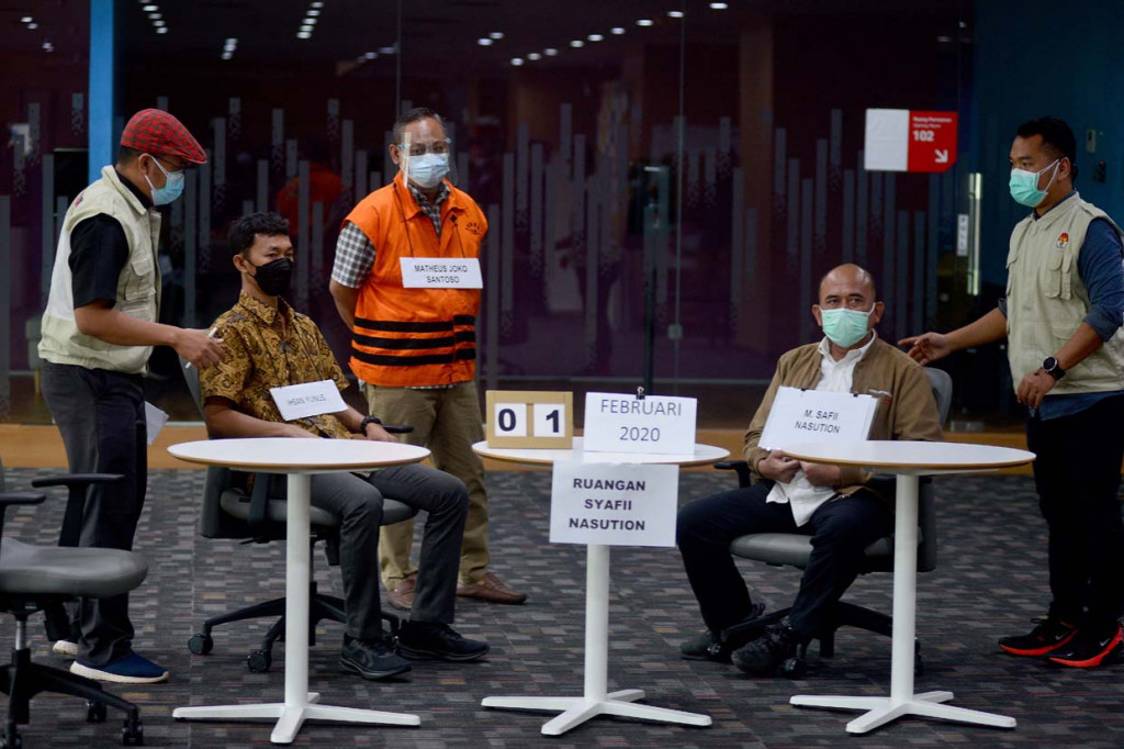 Adegan-adegan tersebut menunjukkan peran mantan Mensos Juliari Batubara hingga anggota DPR fraksi PDIP Komisi II Ihsan Yunus dalam perkara tersebut.