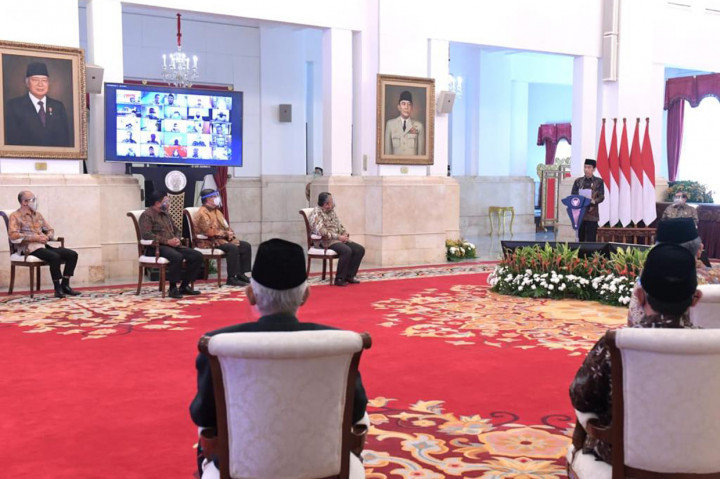 PT Bank Syariah Indonesia Tbk (BSI/BRIS) resmi beroperasi sebagai entitas baru, sebagai bank hasil penggabungan dari tiga bank Syariah milik BUMN, yakni PT Bank Syariah Mandiri, PT Bank BNI Syariah, dan PT Bank BRIsyariah Tbk.