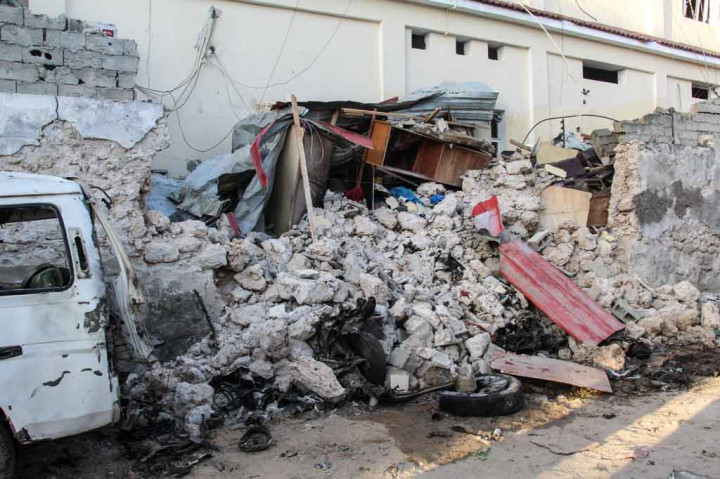 Sedikitnya lima orang, termasuk seorang mantan jenderal, tewas dalam serangan di sebuah hotel di Mogadishu, Somalia pada Minggu, 31 Januari 2021.