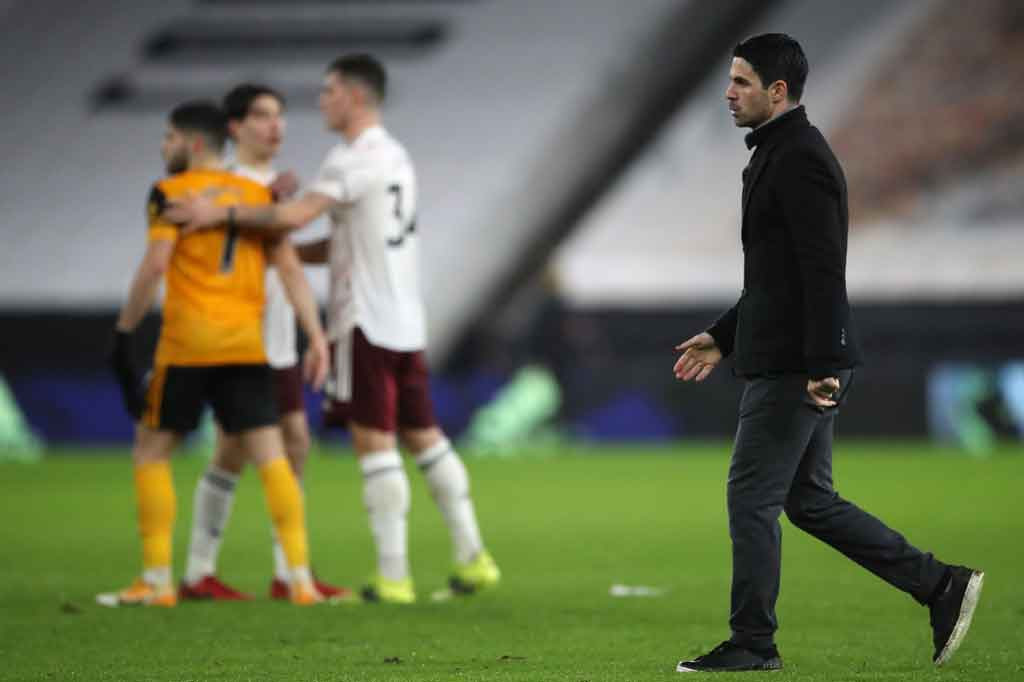 Wolverhampton yang kembali ke jalur kemenangan setelah delapan pertandingan naik ke urutan ke-13 klasemen dengan koleksi 26 poin, sedangkan Arsenal yang mengumpulkan 31 poin tertahan pada posisi ke-10.