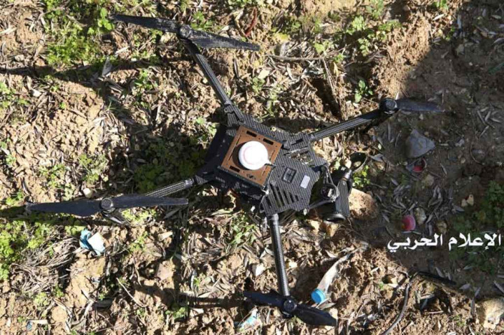 Gerakan Hizbullah Lebanon yang didukung Iran mengatakan telah menjatuhkan pesawat tak berawak milik Israel, Senin, 1 Februari 2021, setelah terbang di atas perbatasan Garis Biru yang dibatasi PBB. Sementara Israel mengakui drone miliknya telah jatuh.