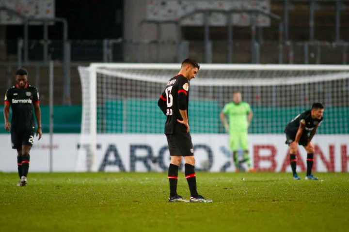 Sementara Leverkusen yang menelan kekalahan ketiga berturut-turut dalam semua kompetisi, tengah menduduki urutan kelima klasemen Bundesliga.