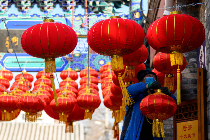 Tahun 2021 atau dalam kalender Cina 2572 adalah Tahun Kerbau Logam.