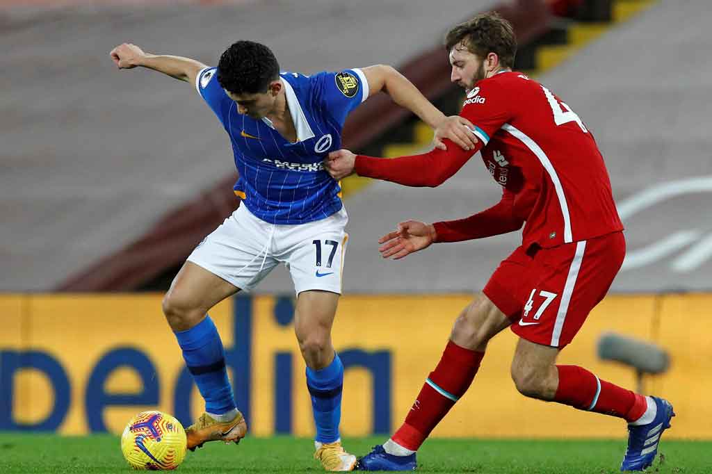Sementara di lini belakang, bek pelapis Nathaniel Phillips tampil cukup solid untuk mengawal pertahanan Liverpool yang beberapa kali diancam lewat gelombang serangan balik para pemain Brighton.
