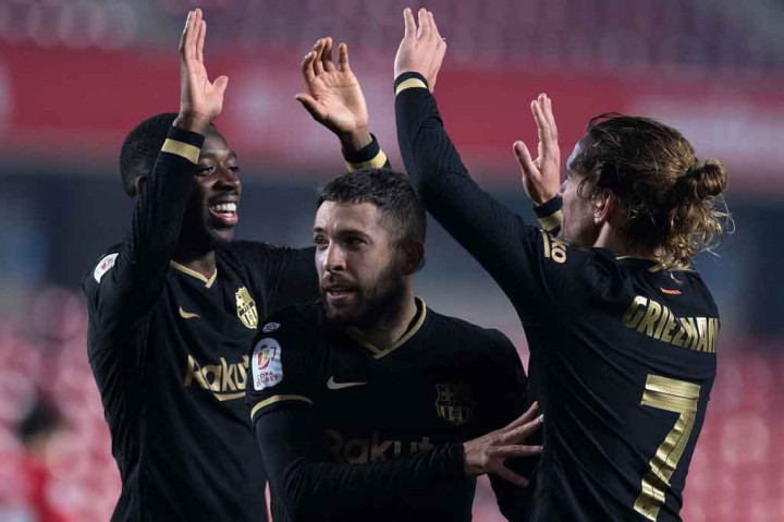 Pada menit ke-100 Griezmann mampu mencetak gol keduanya lewat sundulan menyambut umpan silang Alba demi membalikkan keadaan jadi 3-2. Namun dua menit kemudian Granada mendapat hadiah tendangan penalti karena pelanggaran Sergino Dest terhadap Neva. Fede Vico yang jadi algojo sukses melakoni tugasnya untuk membuat kedudukan imbang kembali 3-3.