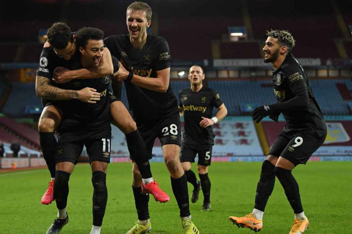 Namun, West Ham tak memberi kesempatan Villa menciptakan momentum kebangkitan. Sebab dua menit kemudian Lingard mencetak gol keduanya dengan memanfaatkan bola kiriman Antonio untuk mengunci kemenangan 3-1.