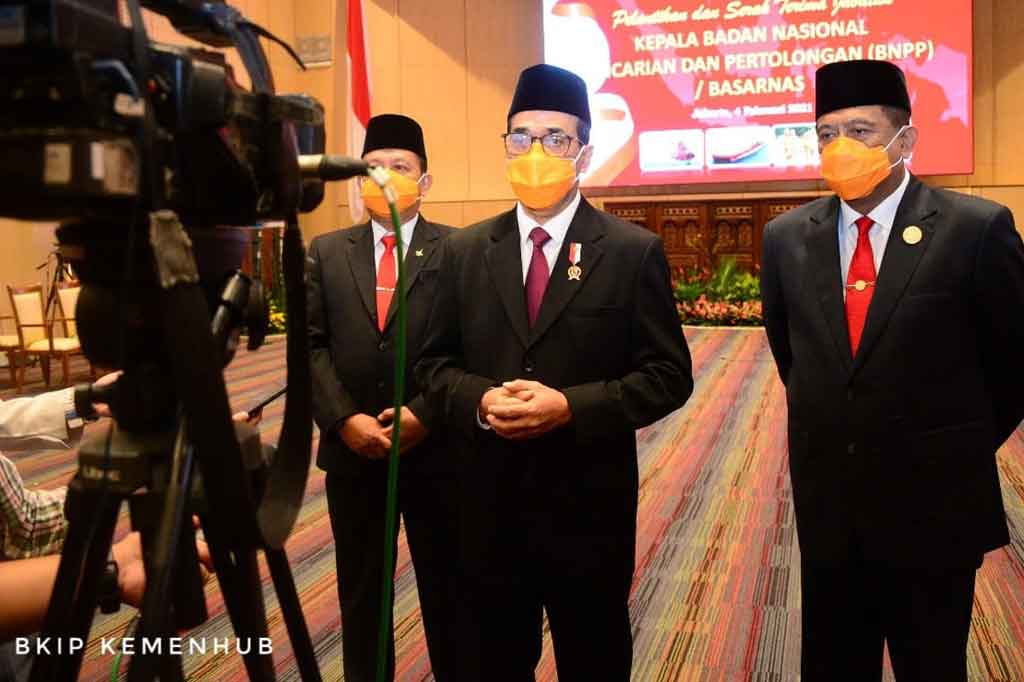 Marsda Henri Alfiandi Dilantik Jadi Kabasarnas - Medcom.id