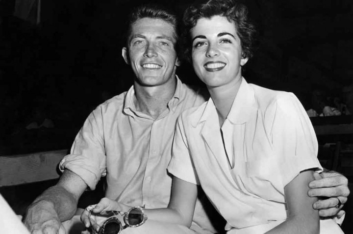 Tony Trabert, lima kali juara tunggal Grand Slam dari Amerika Serikat yang menghasilkan salah satu musim terbesar dalam sejarah tenis pada 1955, meninggal Rabu, 3 Februari 2021 waktu setempat. Dia meninggal pada usia 90 tahun. 