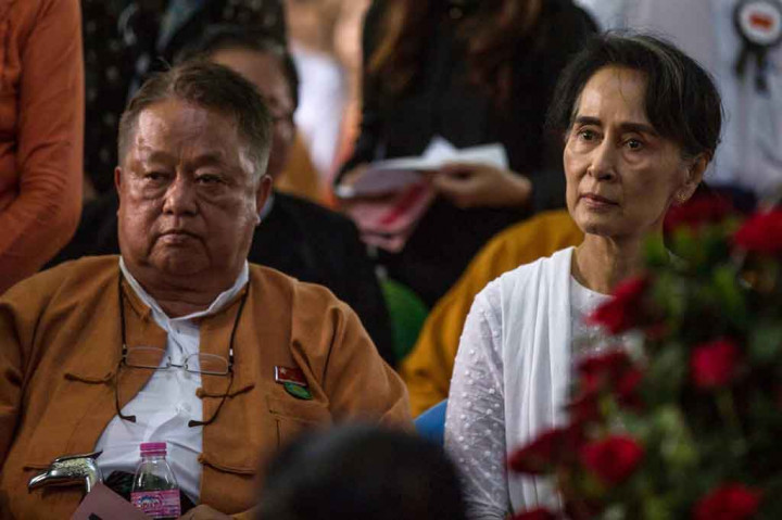 Ajudan senior di partai Liga Nasional untuk Demokrasi (NLD) pimpinan Aung San Suu Kyi, Win Htein, pada Jumat, 5 Februari 2021 ditangkap pascakudeta pekan ini, bahkan saat Dewan Keamanan PBB menyerukan pembebasan para tahanan lainnya.