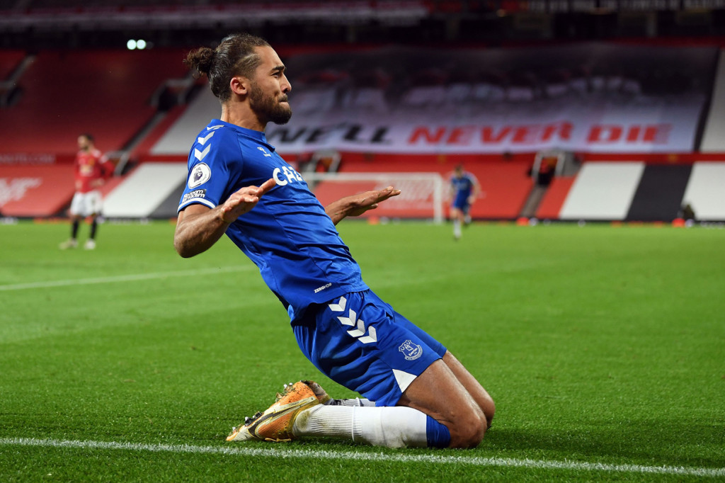 Namun, kemenangan Setan Merah yang sudah di depan mata dibuyarkan oleh Dominic Calvert-Lewin pada menit terakhir masa injury time babak kedua. AFP Photo/Michael Regan