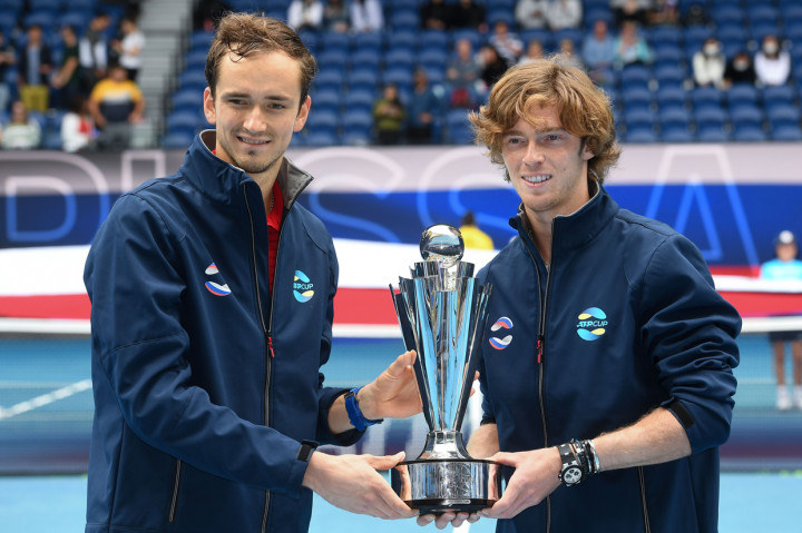 Prestasi Rublev tidak kalah impresif setelah memenangkan lima gelar ATP pada 2020, lebih banyak dibandingkan petenis lainnya. Dia mengawalai musim ini dengan empat kemenangan beruntun di Piala ATP dan hanya kehilangan satu set. AFP Photo/William West