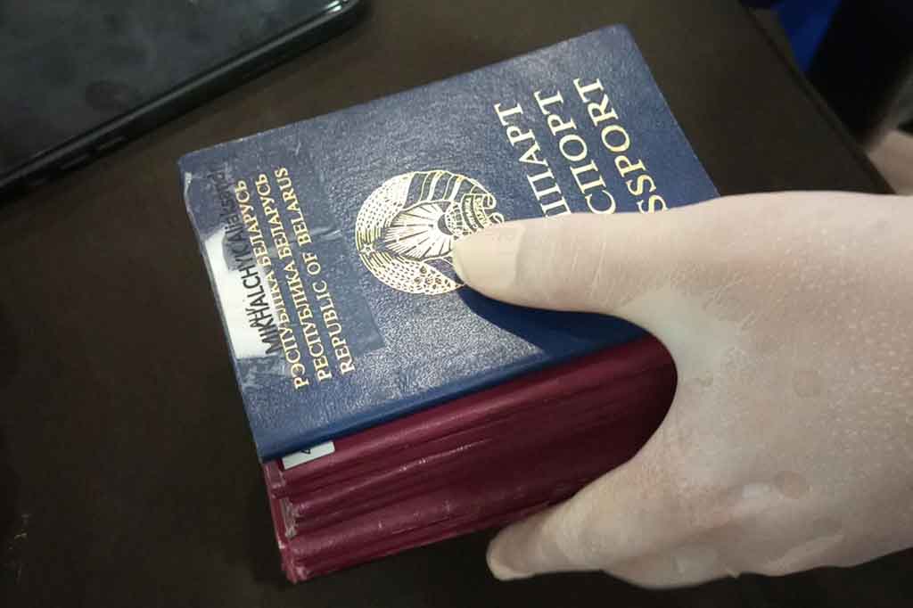 Pihaknya menerangkan, hingga saat ini kapten kapal asing tersebut tidak berkomunikasi dengan otoritas pelabuhan di Aceh, sehingga pihaknya langsung melakukan koordinasi dengan eksternal dan stekholder terkait serta keimigrasian untuk melakukan pengembangan dan pengamanan.