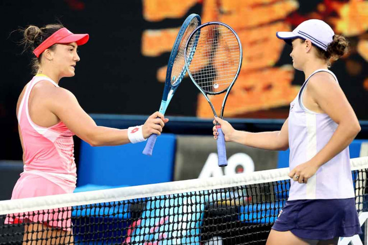 Barty, yang ingin menjadi petenis tuan rumah pertama yang juara pada Grand Slam tersebut sejak 1978, memenangi 16 poin pertama dari pertandingan yang tidak imbang tersebut dan tidak pernah terkejar. Dia menutup kemenangan dalam waktu 44 menit.
