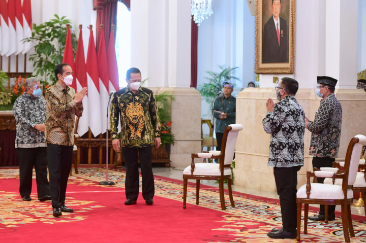 Presiden Joko Widodo hadir secara virtual pada Puncak Peringatan Hari Pers Nasional (HPN) Tahun 2021 dari Istana Negara, Jakarta.