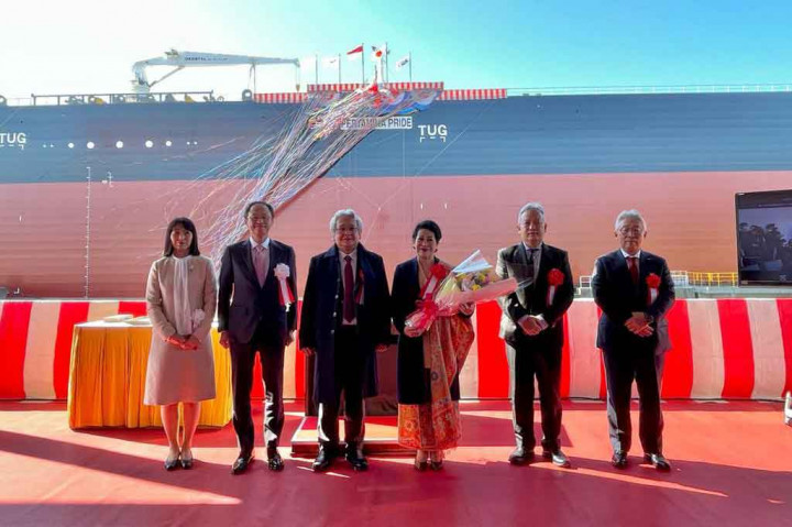 Duta Besar Republik Indonesia (Dubes RI) untuk Jepang Heri Akhmadi meresmikan Kapal Super Tanker Very Large Crude Carrier (VLCC) 'Pertamina Pride' di Galangan Kapal Ariake Japan Marine United, Kumamoto Selasa, 9 Februari 2021.