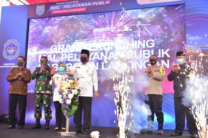 Grand Launching ini ditandai dengan penekanan tombol sirine sekaligus menandatangani prasasti peresmian secara virtual, peninjauan gedung secara virtual serta penandatanganan MOU.