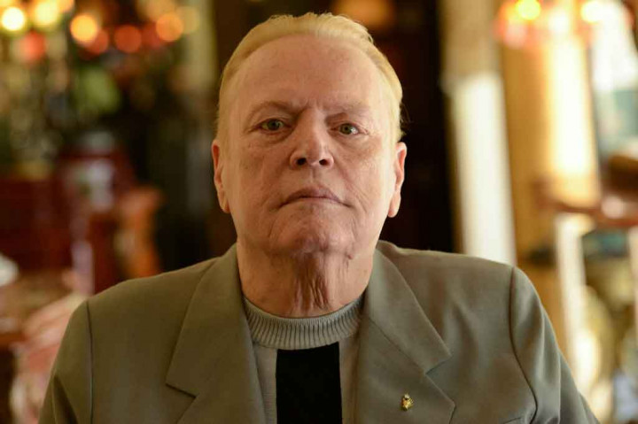 Pendiri majalah pria dewasa Hustle, Larry Flynt meninggal dunia di Los Angeles pada Rabu, 10 Februari 2021 waktu setempat. Flynt meninggal di usia 78 tahun.