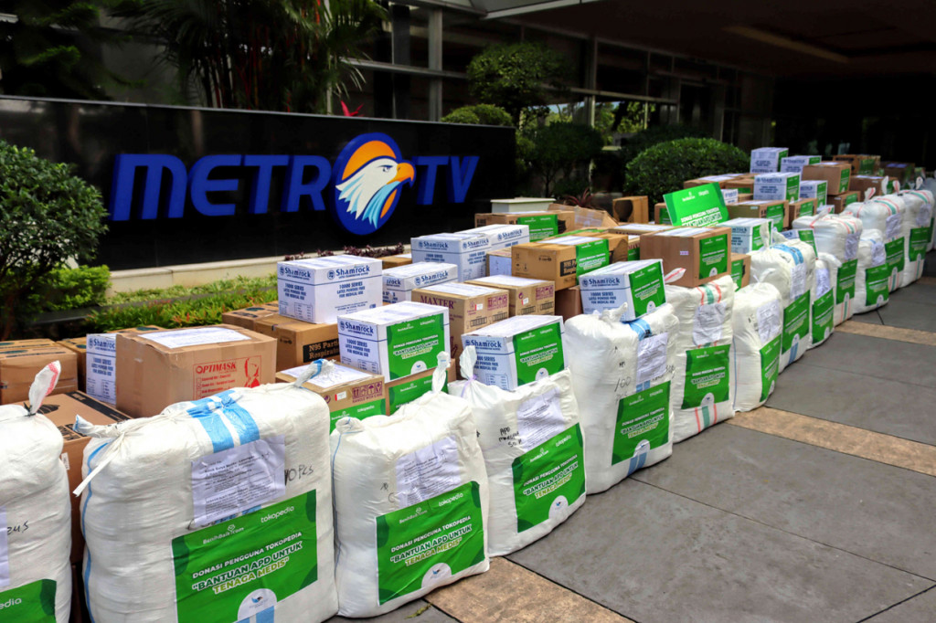 Dompet Kemanusiaan Media Group (DKMG) menerima donasi senilai Rp1.220.961.159 dari pengguna Tokopedia. Bantuan disalurkan melalui Benihbaik.com berupa APD untuk disalurkan kepada tenaga medis pada sejumlah rumah sakit di 3 provinsi prioritas penyebaran Covid-19 tertinggi. 