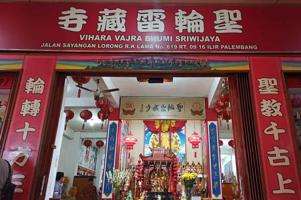 Herman Deru berharap di tahun baru yang identik dengan kerbau logam, dapat menjadikan semua masyarakat lebih bersemangat. Menurut dia, modal dari membangun ekonomi, pendidikan dan sebagainya adalah kerukunan. 