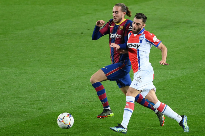 Alaves mencetak gol balasan pada menit ke-57 melalui Luis Rioja. Gol itu tercipta tidak lepas dari blunder Ilaix Moriba yang salah dalam melakukan operan.
