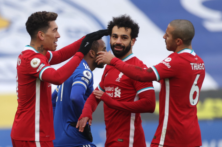 Pada laga pekan ke-25, skor 0-0 menutup babak pertama. Pada babak kedua, Mohamed Salah membawa Liverpool unggul di menit ke-67. AFP Photo/Carl Recine