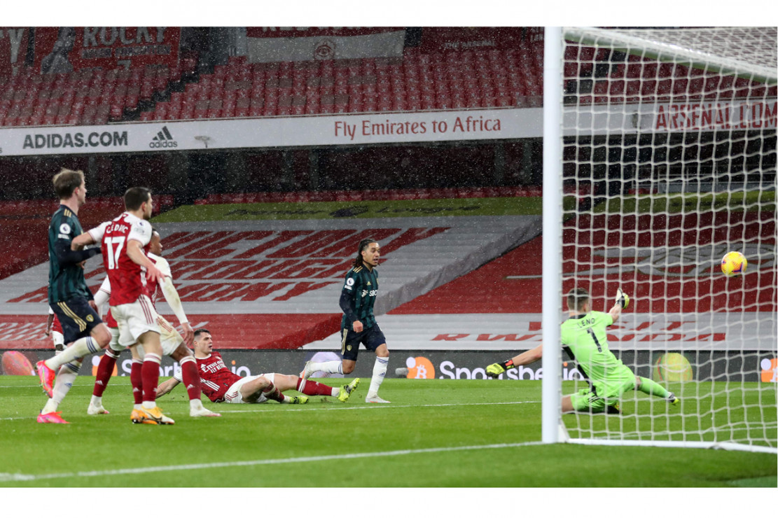 Arsenal Leeds - Aubameyang Hattrick, Arsenal Bungkam Leeds ...