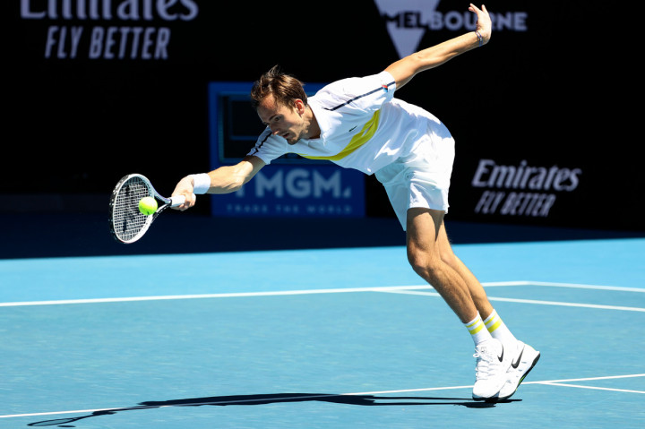 Medvedev memenangi pertarungan tersebut dalam waktu satu jam 29 menit. 