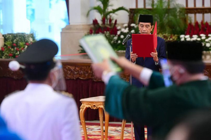 Presiden melantik Gubernur Sulawesi Utara Olly Dondokambey dan Wakil Gubernur Steven O.E. Kandouw serta Gubernur Kalimantan Utara Zainal Arifin Paliwang dan Wakil Gubernur Yansen T.P untuk masa jabatan 2021-2024. 