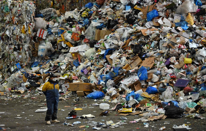 Kini, sampah plastik telah menumpuk dengan kecepatan yang mengkhawatirkan di Korea Selatan.
