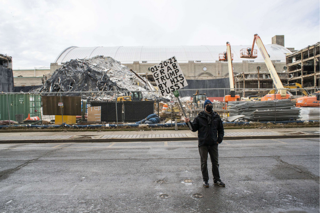 Kasino yang ditutup sejak 2014 itu adalah properti utama Trump di kota judi pesisir Amerika Serikat (AS), lokasi di mana dia memiliki beberapa properti.