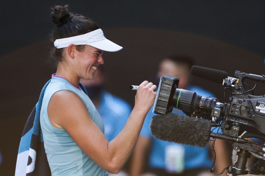Brady memastikan Amerika Serikat akan memiliki finalis lain setahun setelah Sofia Kenin mengalahkan Garbine Muguruza untuk kejuaraan 2020. 
