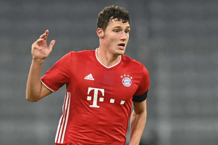 Bek asal Prancis Benjamin Pavard menjalani isolasi setelah menjadi pemain terkini Bayern Muenchen yang positif covid-19, demikian diumumkan klub Jerman itu.