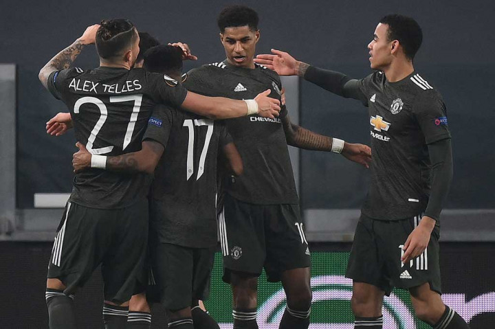 Unggul 2-0 membuat MU semakin nyaman dalam melakukan penguasaan bola. Mereka bahkan kembali memperlebar keunggulan 3-0 pada menit ke-64 lewat gol Marcus Rashford yang tercipta berkat umpan terobosan Fred.