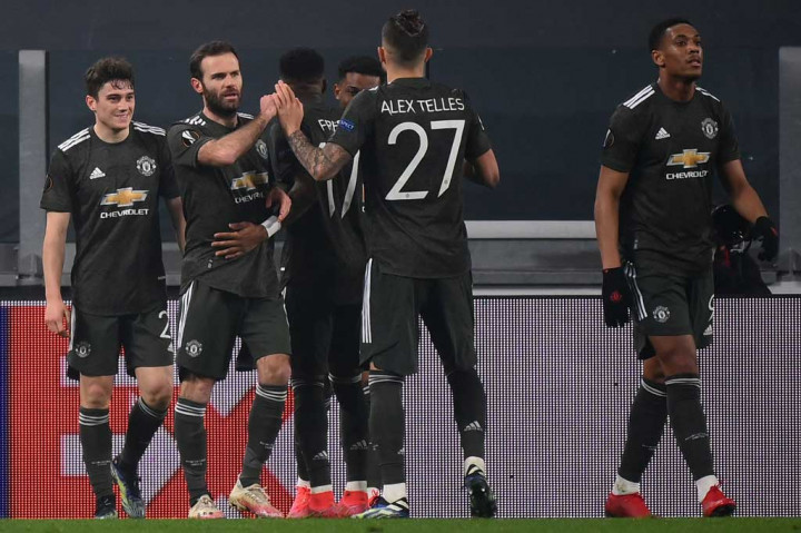 Sociedad nampaknya tak pernah belajar dari kesalahan yang berujung tiga gol bagi keunggulan MU. Mereka masih menyisakan celah kosong saat lawan melakukan serangan balik hingga gol keempat MU tercipta lewat Daniel James di pengujung laga.