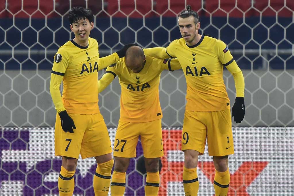 Lucas Moura semakin membenamkan Wolfsberger. Menerima umpan Harry Winks, pemain asal Brasil itu tak kesulitan untuk merobek jala gawang tuan rumah untuk yang ketiga kalinya.