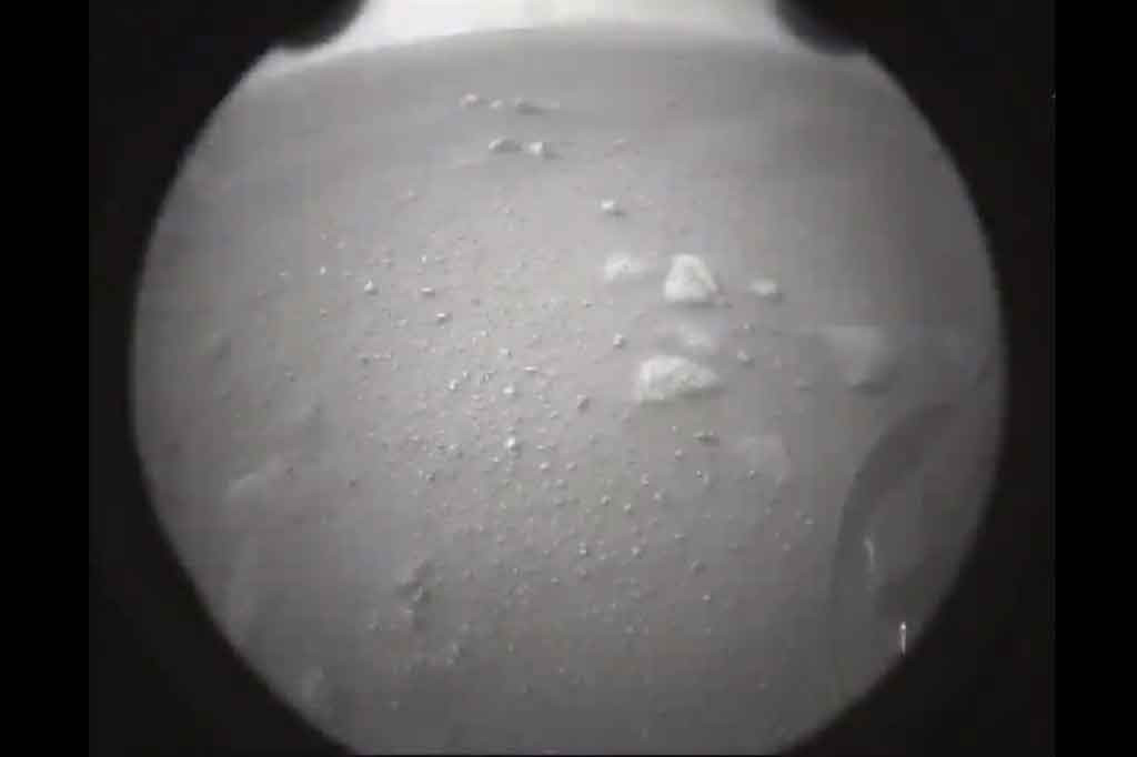 Perseverance mendarat setelah berhasil mengatasi fase pendaratan berisiko yang dikenal sebagai 'seven minutes of terror'.