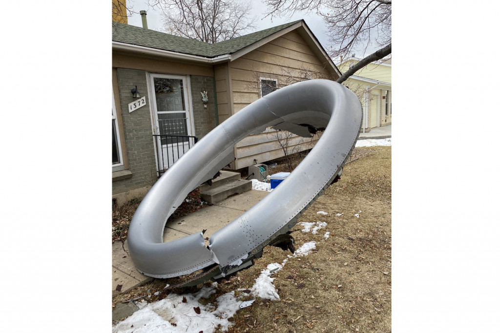 Tak ada korban jiwa dan luka dalam peristiwa menegangkan tersebut.