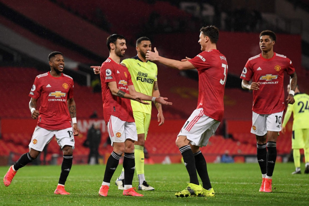 Manchester United kembali ke jalur kemenangan di Liga Inggris, usai mengalahkan Newcastle United 3-1 di Old Trafford, Senin, 22 Februari 2021.
