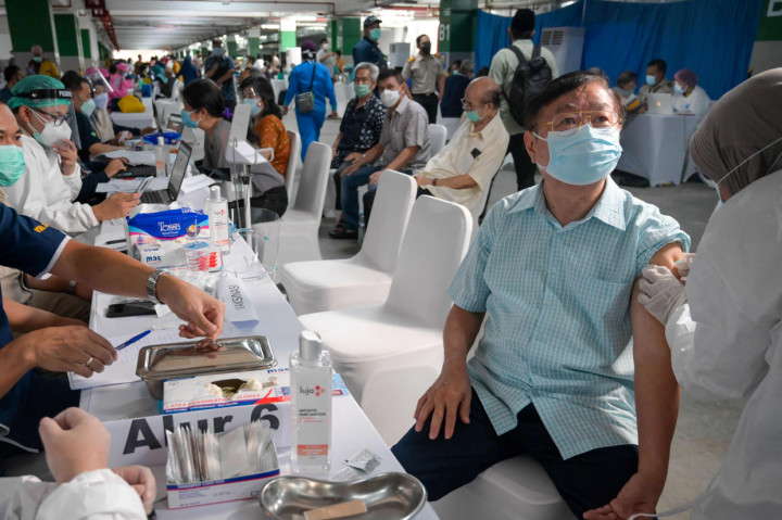 Wakil Ketua bidang Peribadatan Masjid Istiqlal Abu Hurairah mengatakan, pemuka agama yang mengikuti vaksinasi ini mencapai ribuan orang.